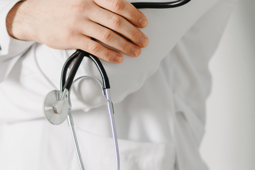 Medici del SSN: in dieci anni +10,76%